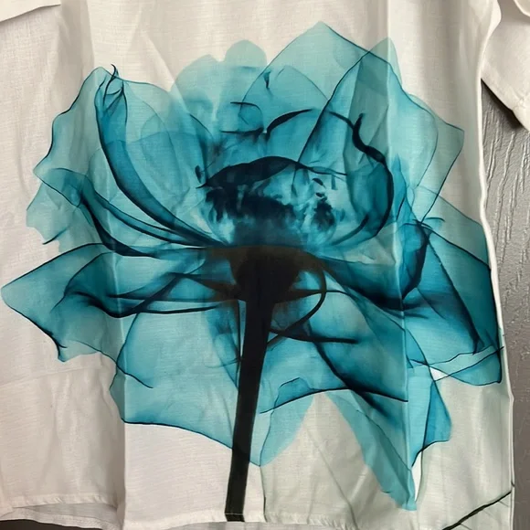 Beautiful white and floral blouse - Picture 2 of 4